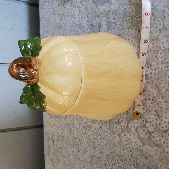 Pumpkin Lidded Jar Hearth and Home Designs - Picture 10 of 12